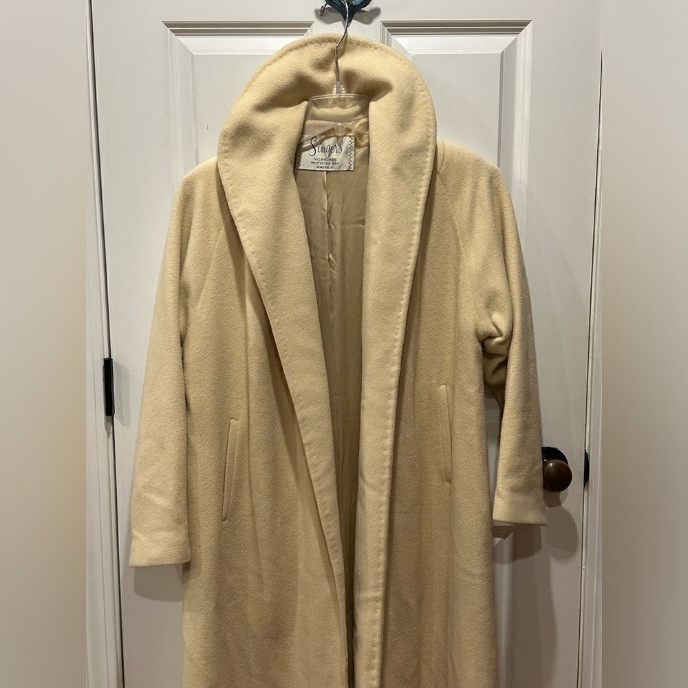 80's Vintage Singers medium imported cashmere jacket cream coat